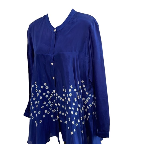 ROLLER RABBIT tie dye silk blouse, blue & white, Small, NWT - Picture 2 of 15